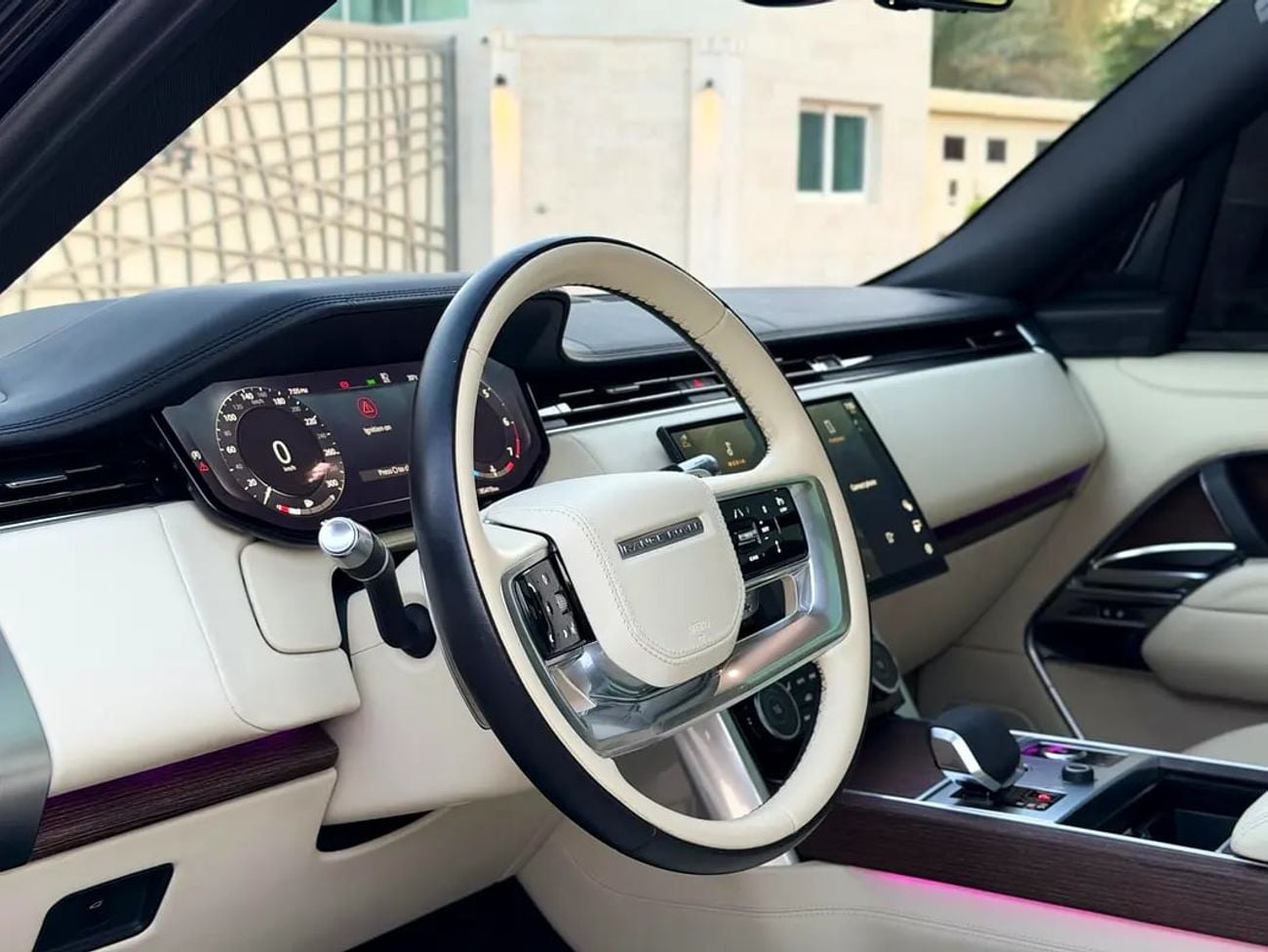 Land Rover Range Rover HSE P530 | GCC Specs | Low Mileage