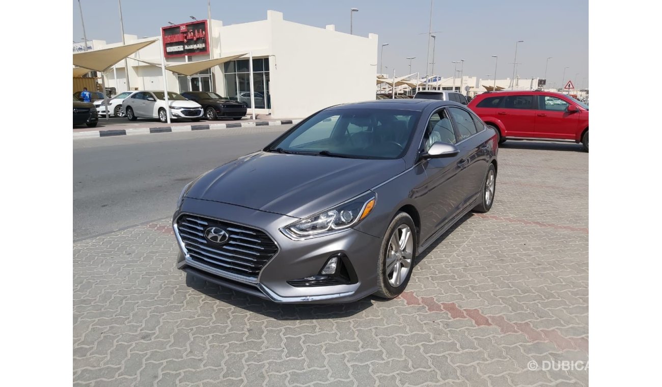 هيونداي سوناتا with panoramic sunroof