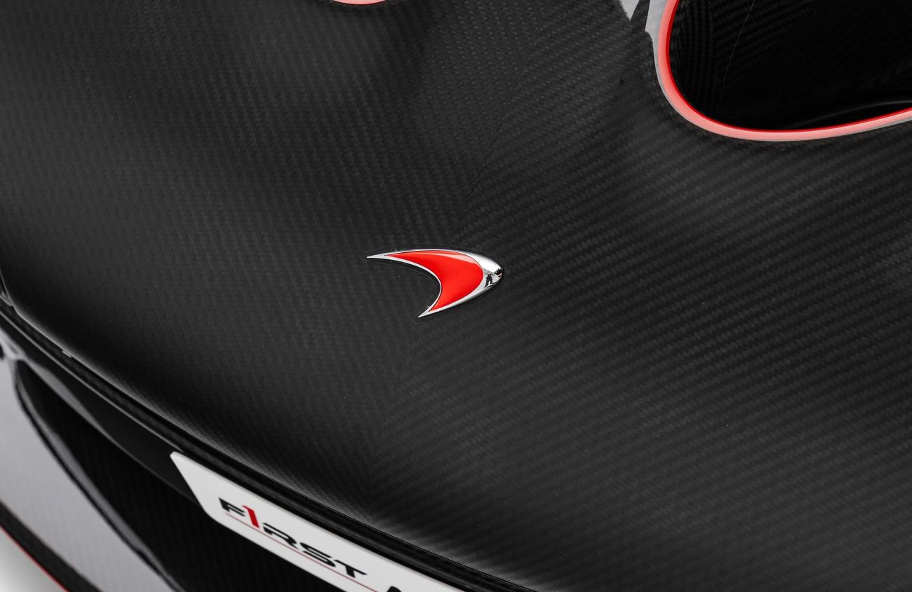 McLaren P1 3.8L V8 Twin-Turbocharged + Electric Motor