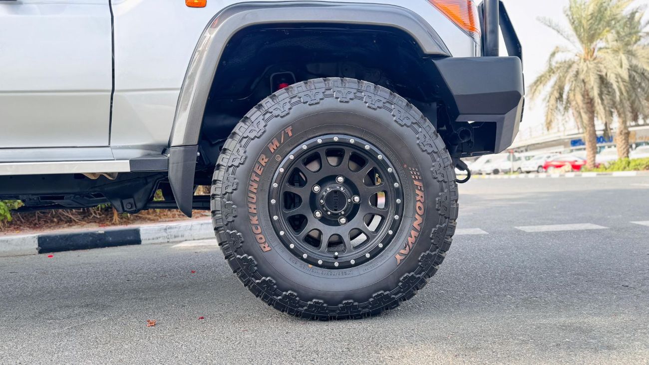 Toyota Land Cruiser SINGLE CABIN | 4.5L DIESEL ENGINE | 4WD | RHD | MANUAL TRANSMISSION | 2016