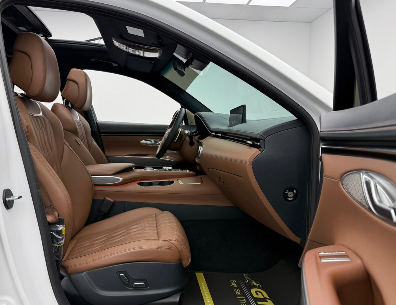 Genesis GV70 2024 Genesis GV70 Premium, 2029 Genesis Warranty + Service Pack, Full Genesis Service History, GCC