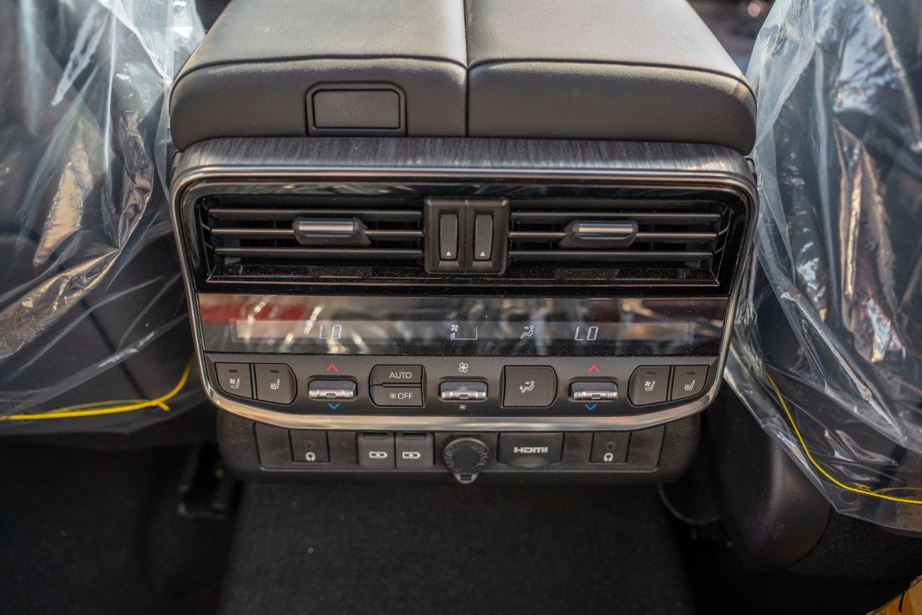 تويوتا لاند كروزر VXR 3.5L