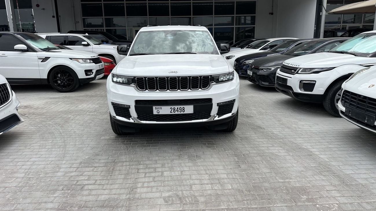 Jeep Grand Cherokee LAREDO 2025 GCC specs