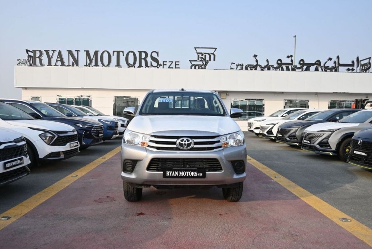 تويوتا هيلوكس Toyota Hilux 2.4L Diesel, Pickup, 4WD, 4Doors, M/T