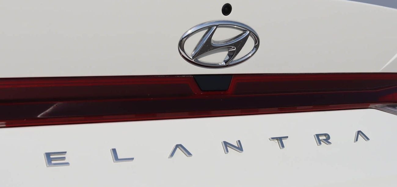 Hyundai Elantra Smart 1.6L Hyundai Elantra 2023 GCC 1.6 L accident-free,  in excellent condition, 803 P.M