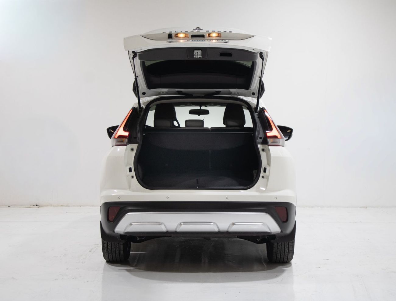 Mitsubishi Eclipse Cross GLX Midline