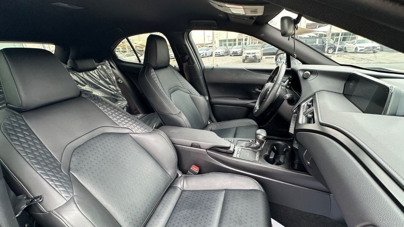 Lexus UX250h Hybrid