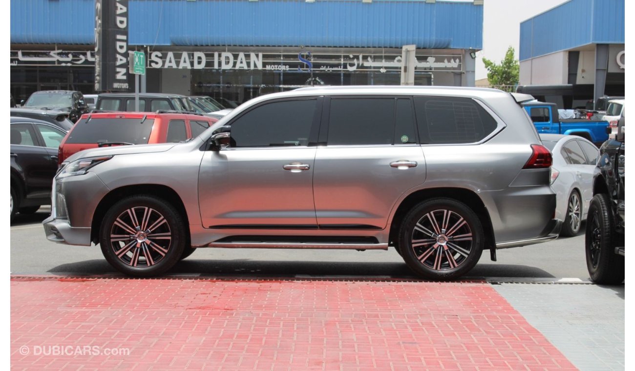 Lexus LX570