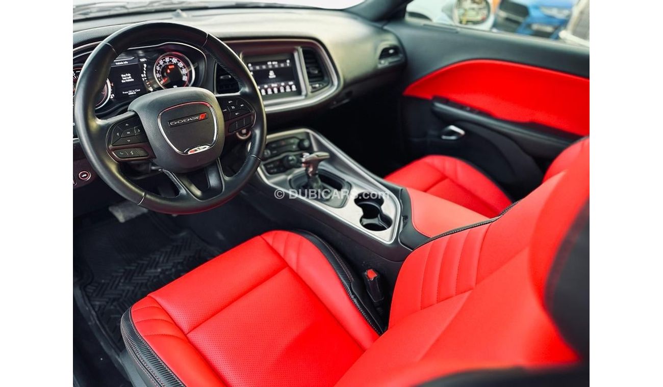 Dodge Challenger SXT For sale