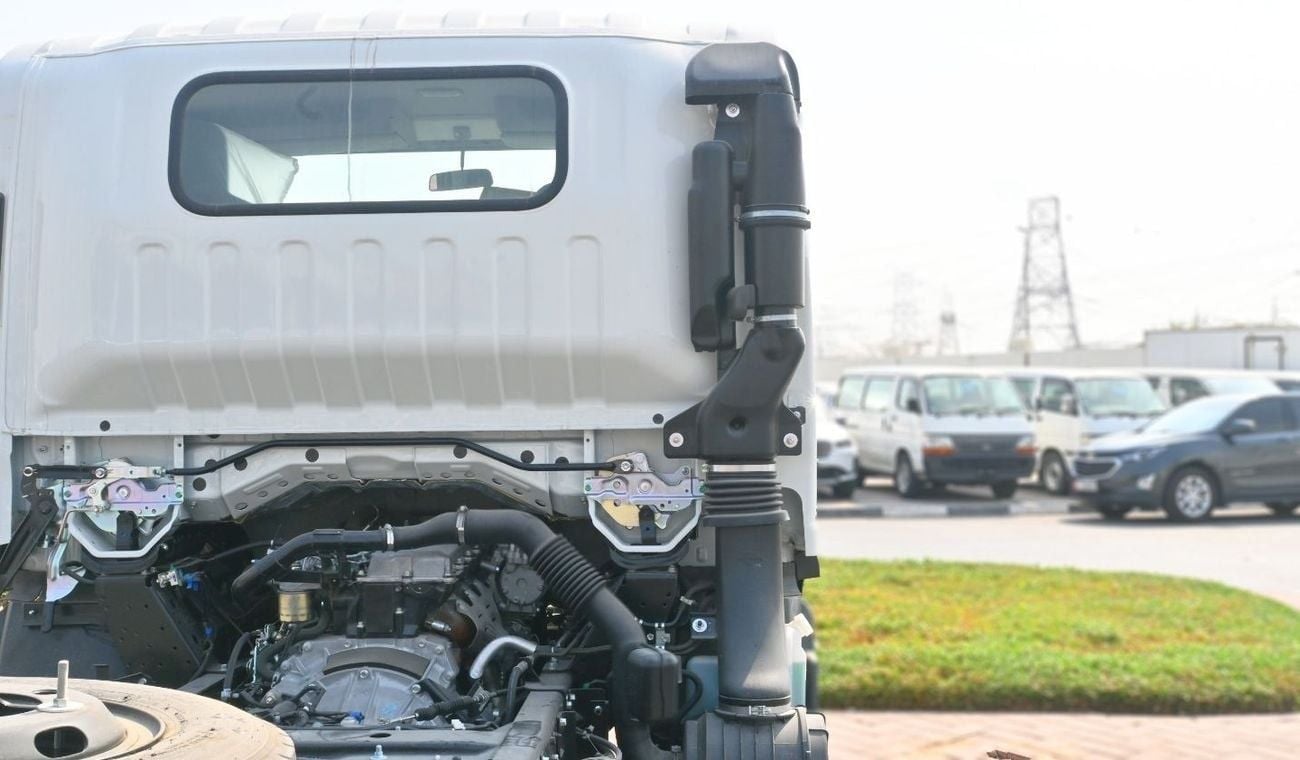 إيسوزو NQR Isuzu Nqr /4,6 diesel engine / short chassis Model 2024