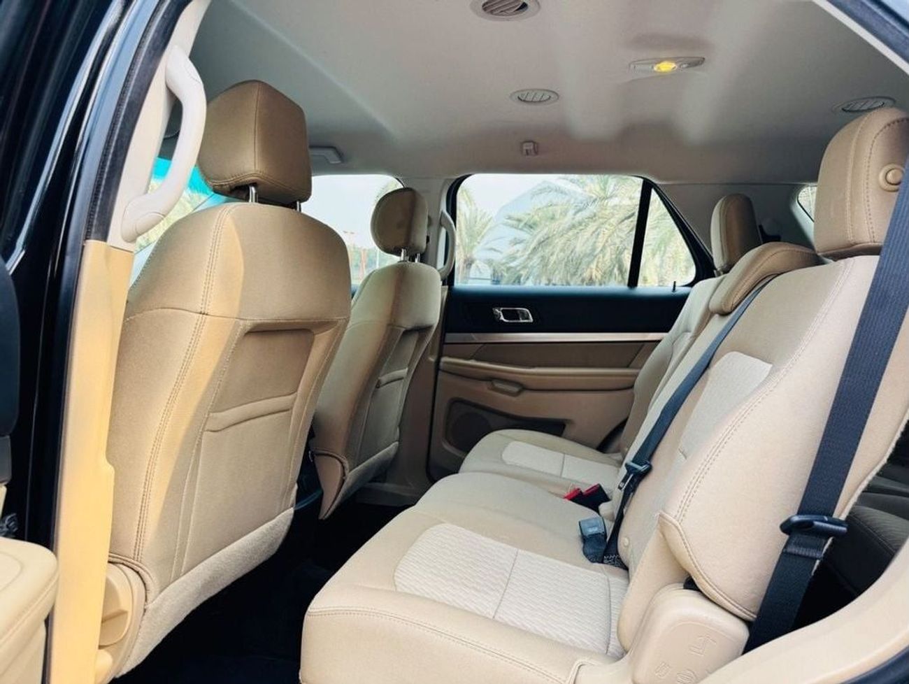 Ford Explorer Std 3.5L 4WD