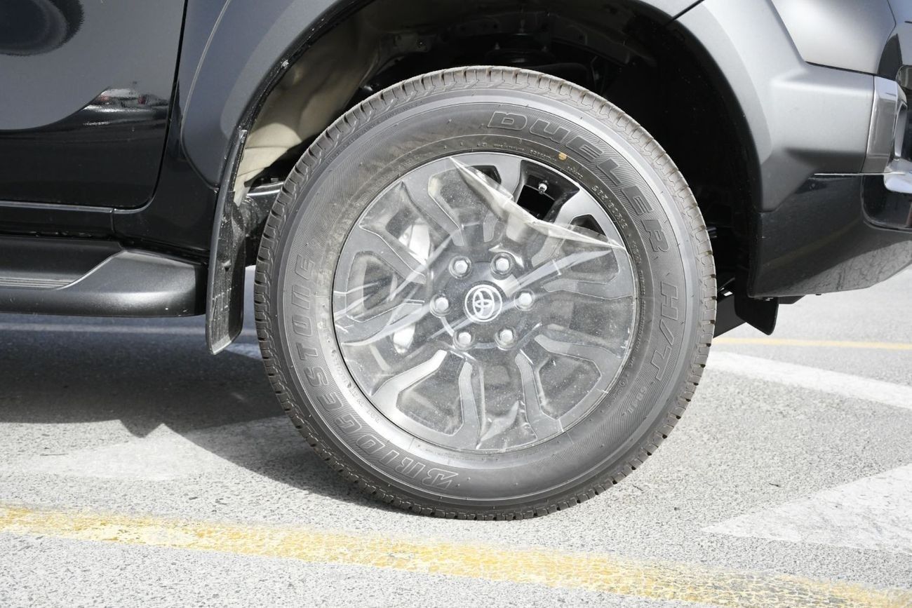 Toyota Hilux Adventure 4.0L With Air Compressor (Ready Stock)