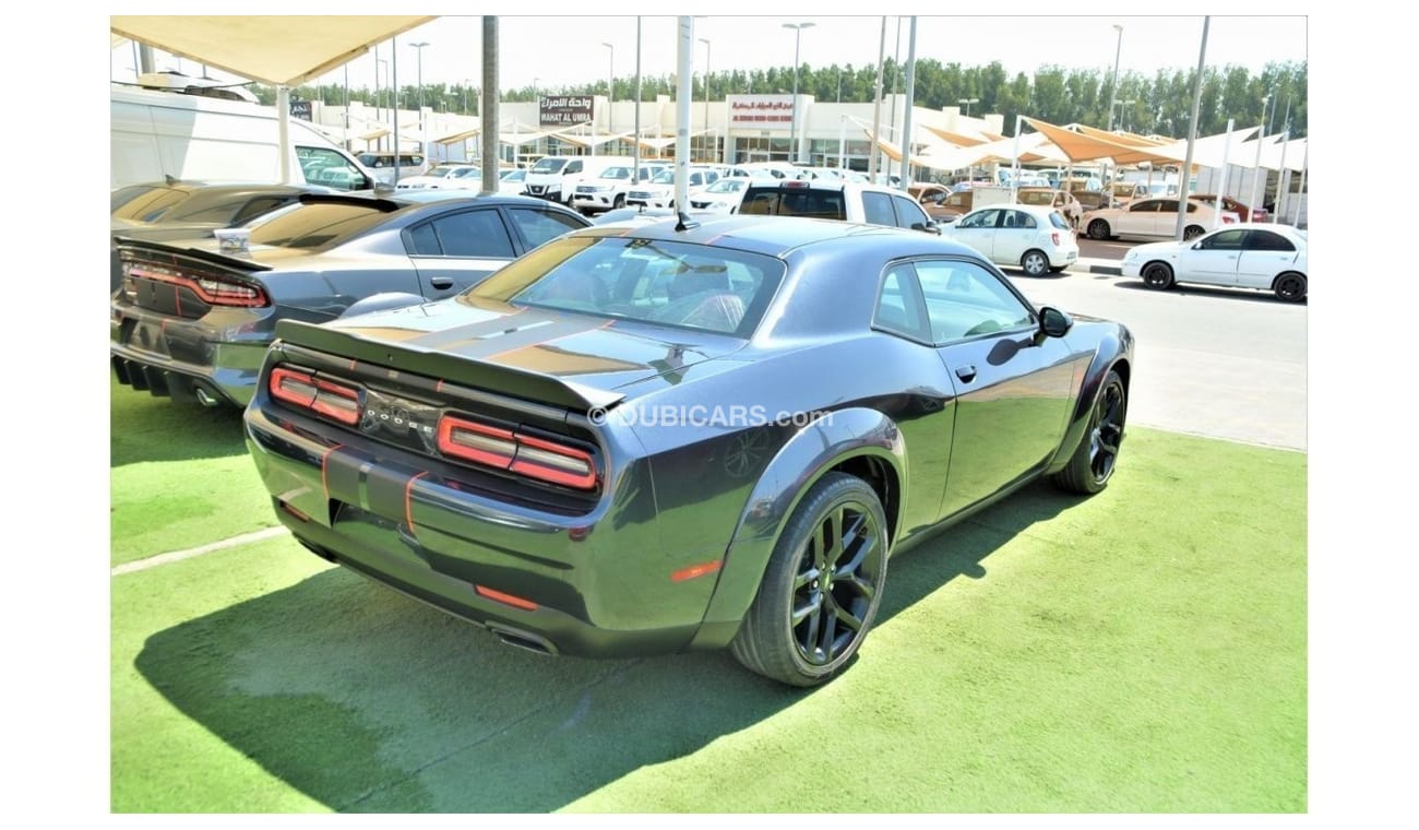 دودج تشالينجر SXT بلس