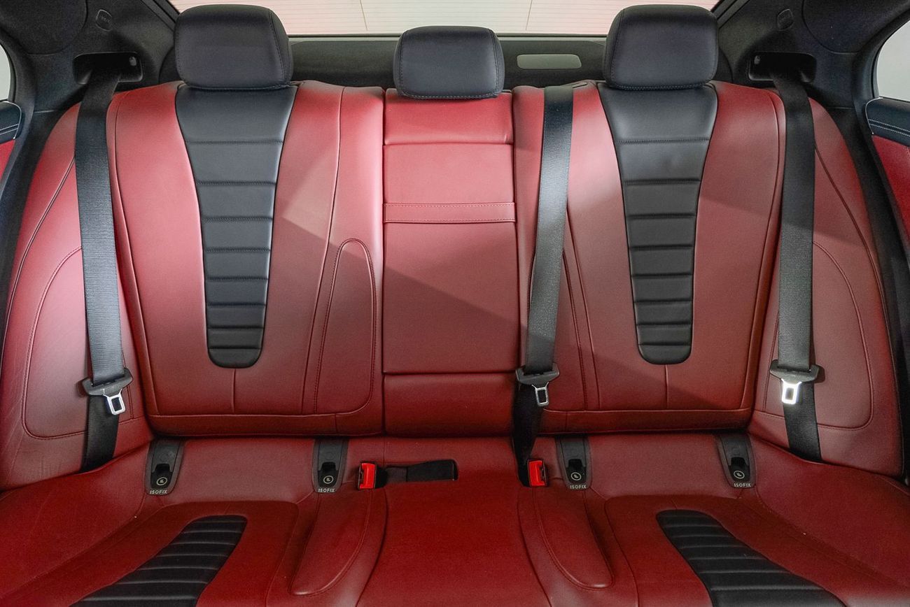 Mercedes-Benz CLS 350 Premium 2.0L (299 HP)