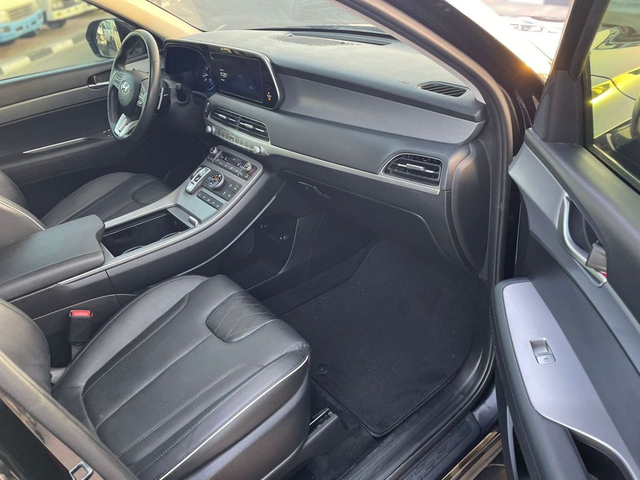 Hyundai Palisade 2021 Hyundai Palisade SEL premium 3.8L V6 - 4x4 AWD -korean Specs Orignal Paint With  Parking sensor