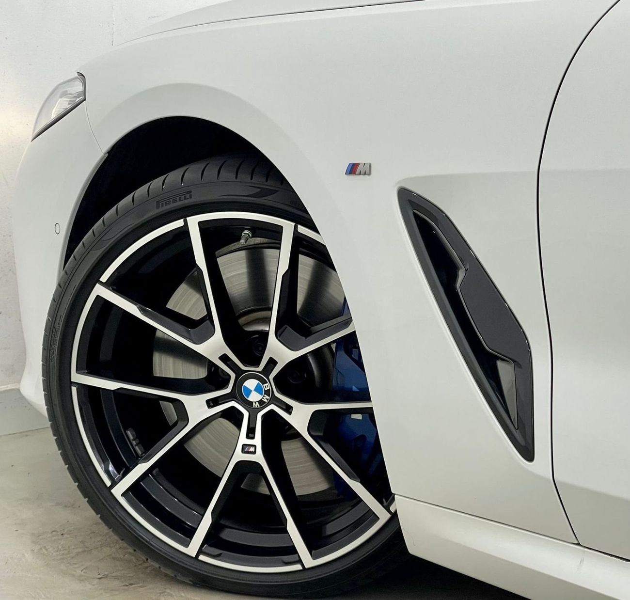 BMW M850i 2019 BMW M850i xDrive, July 2023 BMW Warranty + Service Package, Fully Loaded, Very Low Kms, GCC