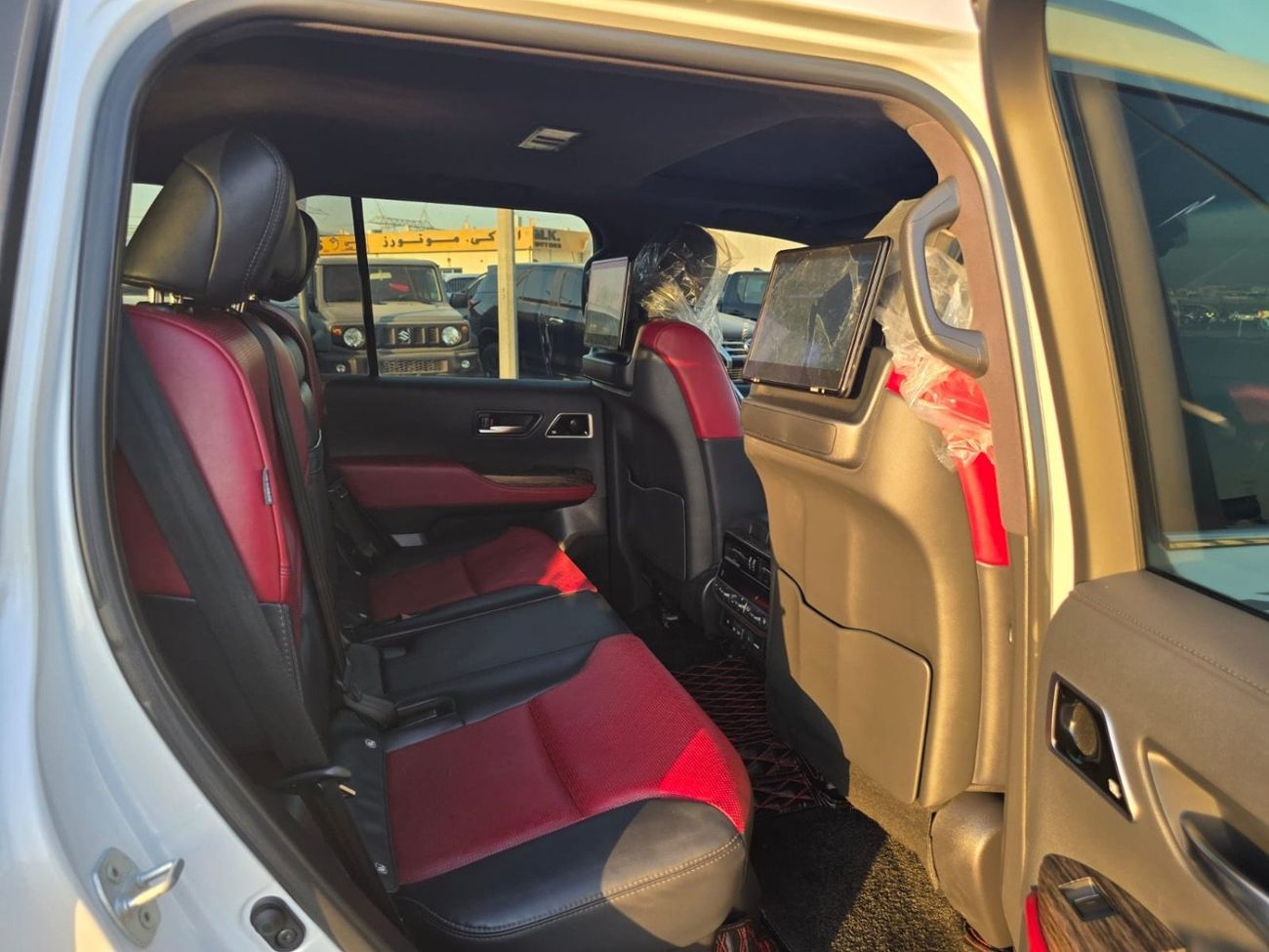 Toyota Land Cruiser VXR