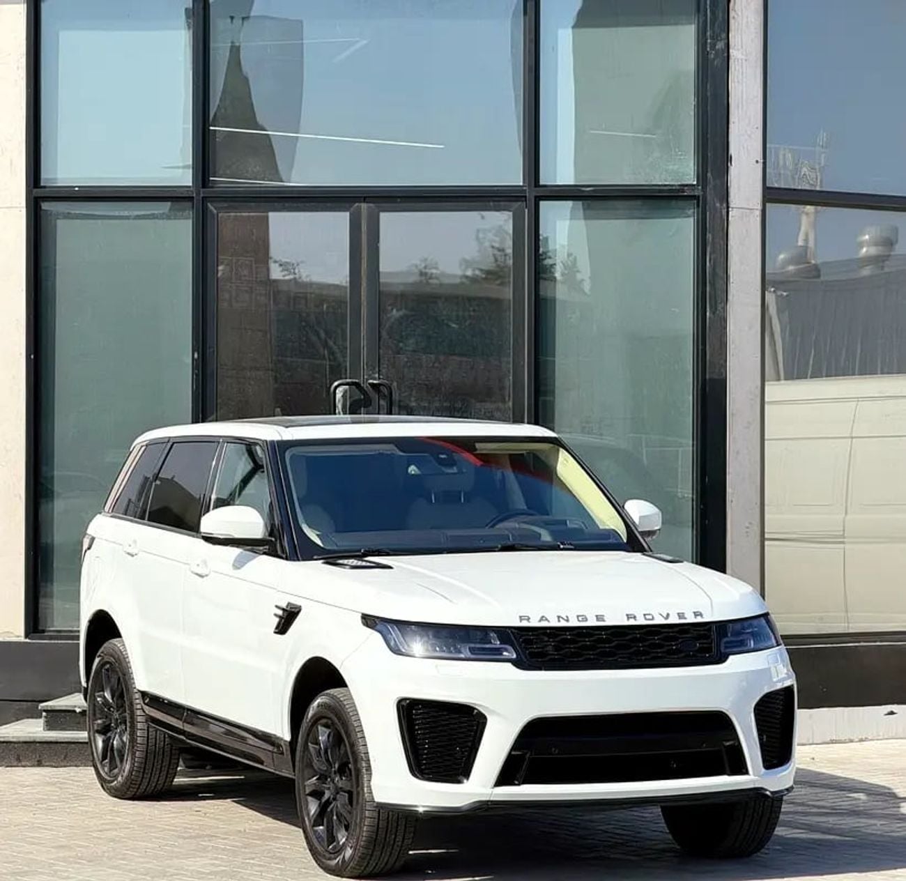 لاند روفر رينج روفر سبورت MORYA JESWANI CARS FOR USED AUTOMOBILE TRADING CO.L.L.C