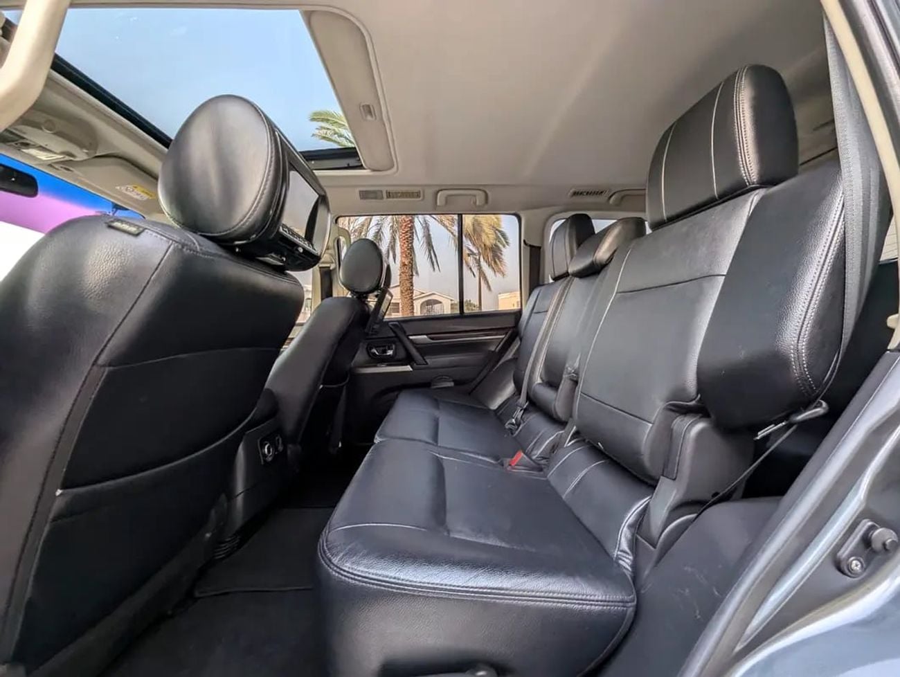 ميتسوبيشي باجيرو GLS TOP FULL OPTION V6 3.8L IN EXCELLENT CONDITION