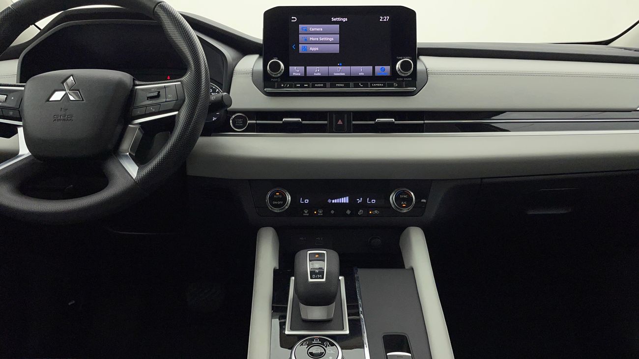 Mitsubishi Outlander ML WITH FABRIC SEAT 2.5 | Zero Down Payment | Home Test Drive