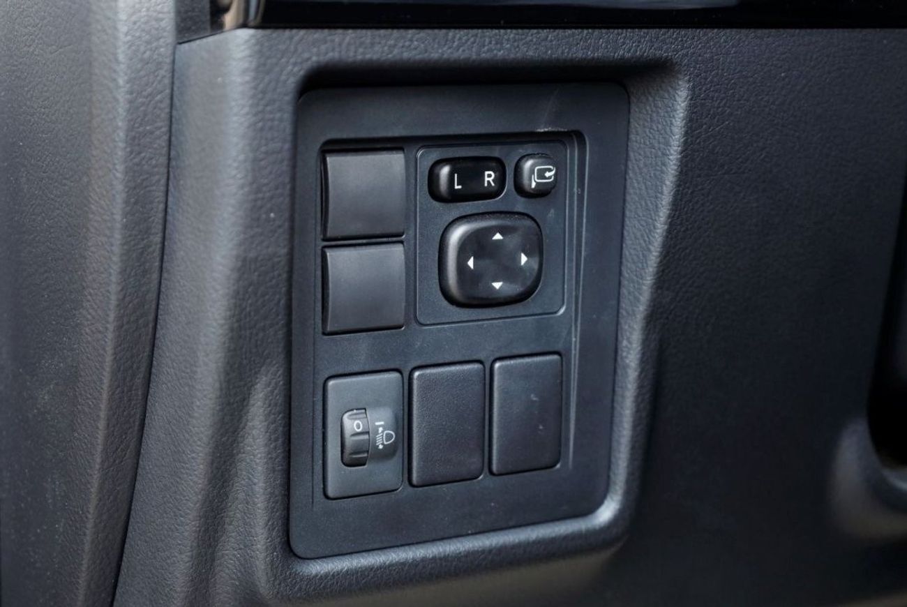 Toyota Prado TOYOTA PRADO 150 2.7L PETROL 4WD TX AUTO