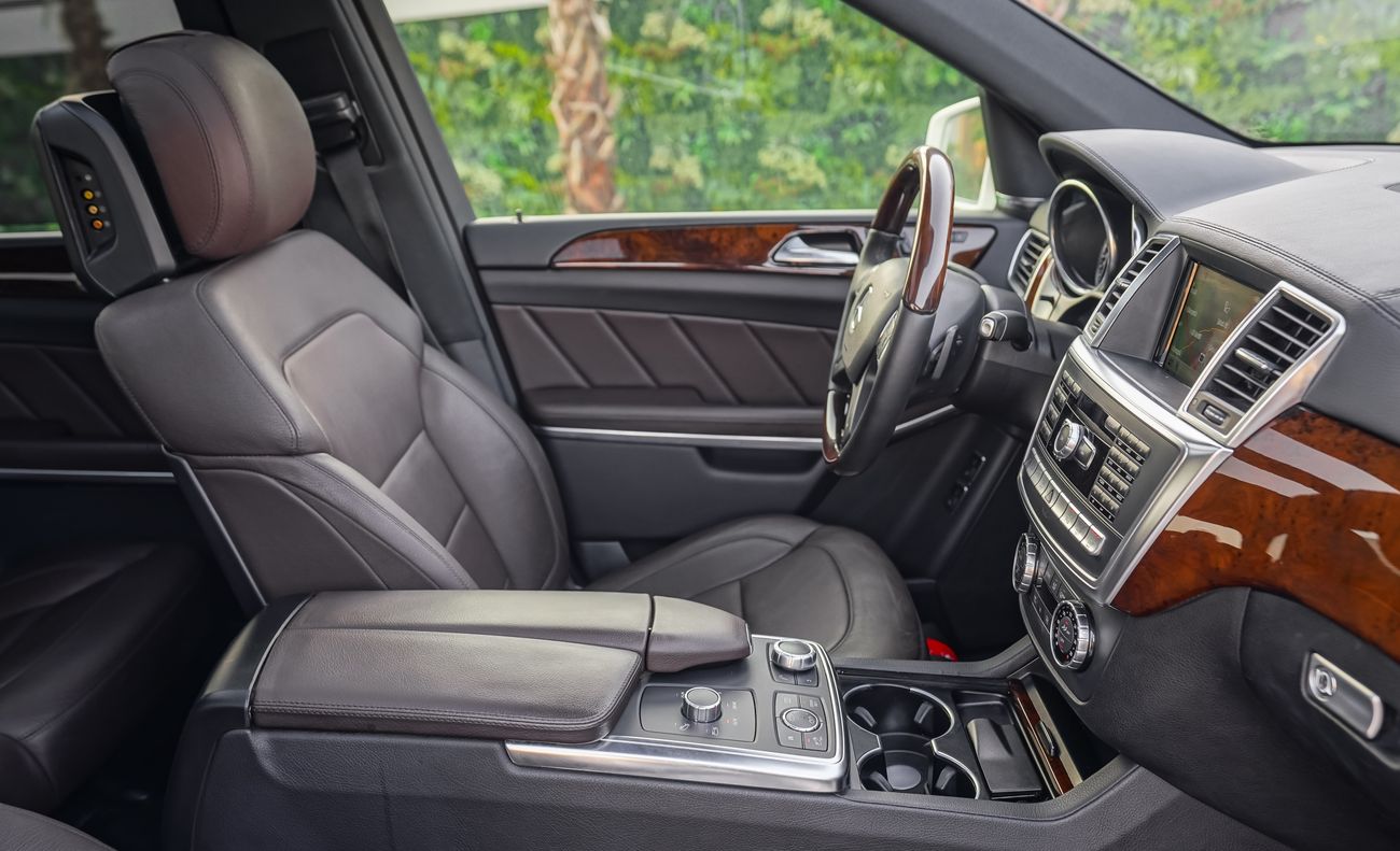 Mercedes-Benz GL 500 AMG 4.7L | 2,348 P.M | 0% Downpayment | Magnificent Condition!