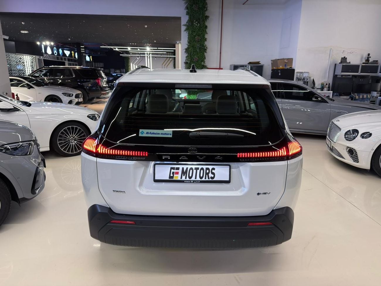 تويوتا راف ٤ 2026 Toyota Rav 4 GXR 2.5L Hybrid - GCC Specs - 5 Years Warranty and Service from AL Futtaim