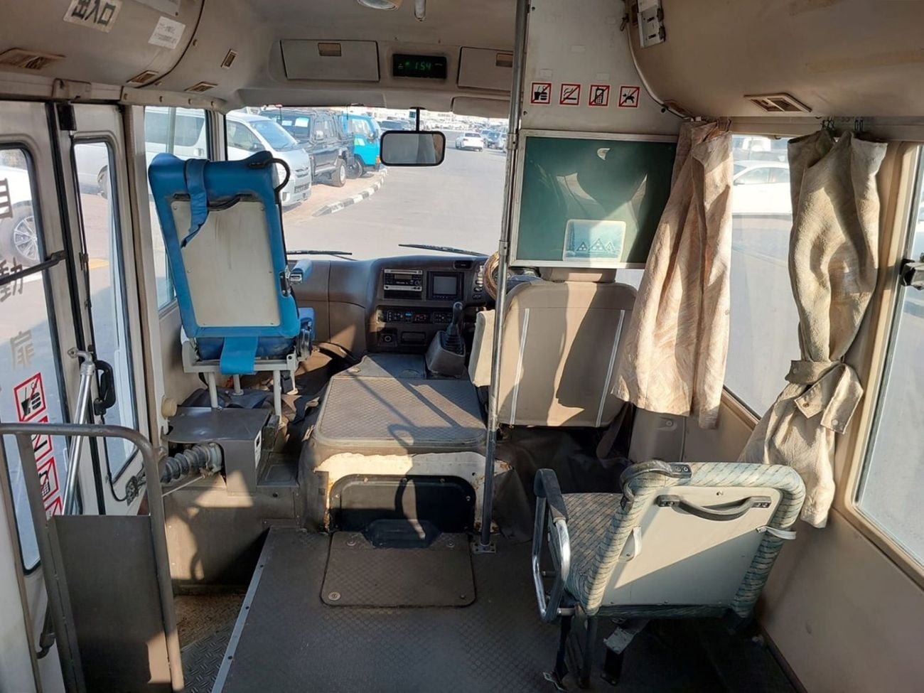 ميتسوبيشي روزا (RAMADAN OFFER) MITSUBISHI ROSA BUS RHD 2004 MODEL 5.2 L DIESEL MANUAL(PM00303)
