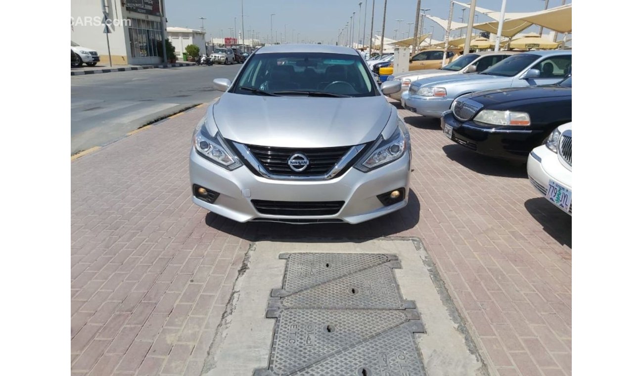 Nissan Altima SV - Very clean Car With Good Mileage