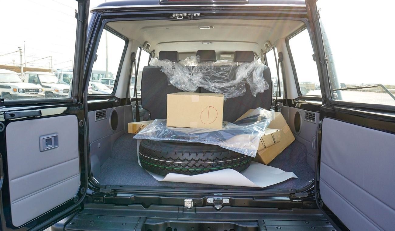 تويوتا لاند كروزر 70 LX 4.0L V6 M/T