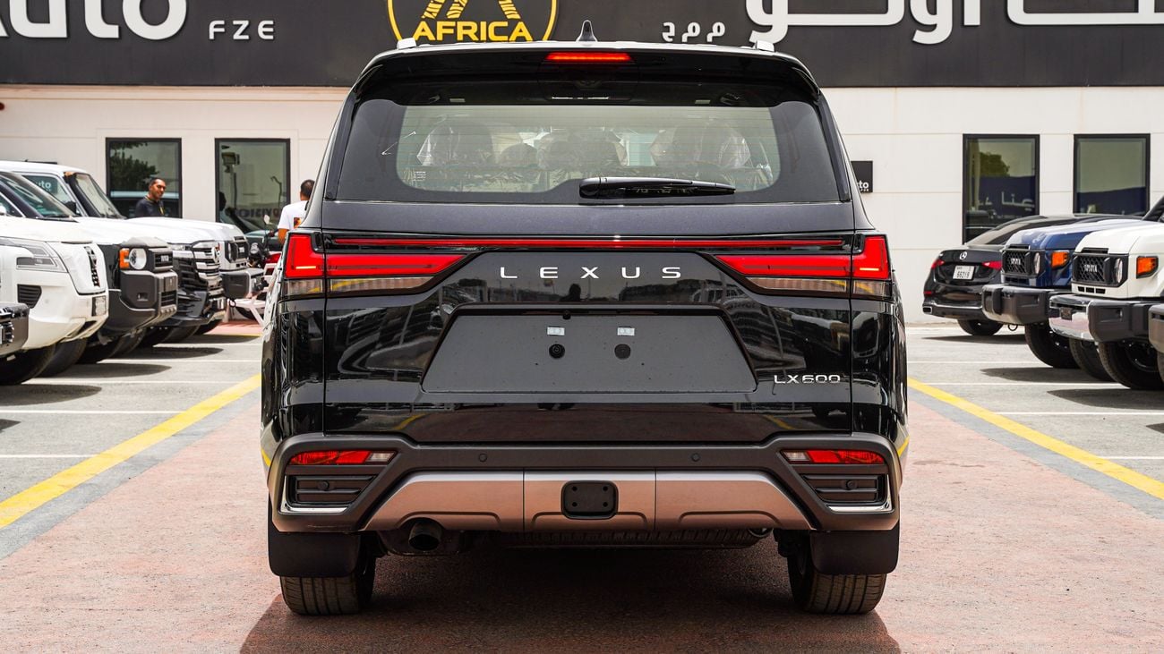 Lexus LX600