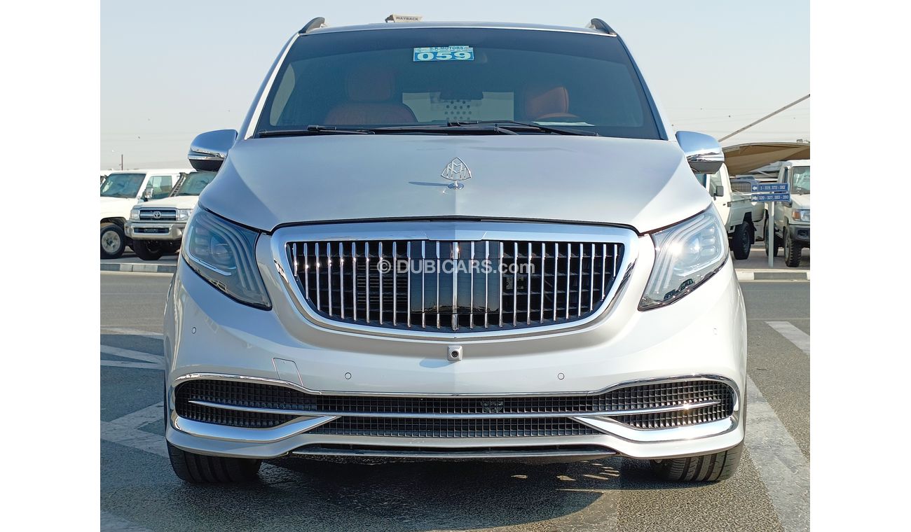 Mercedes-Benz V 250 VIANO  2.0L PETROL, I4 TURBO / FRONT POWER SEATS /  LEATHER SEATS (LOT # 33139)