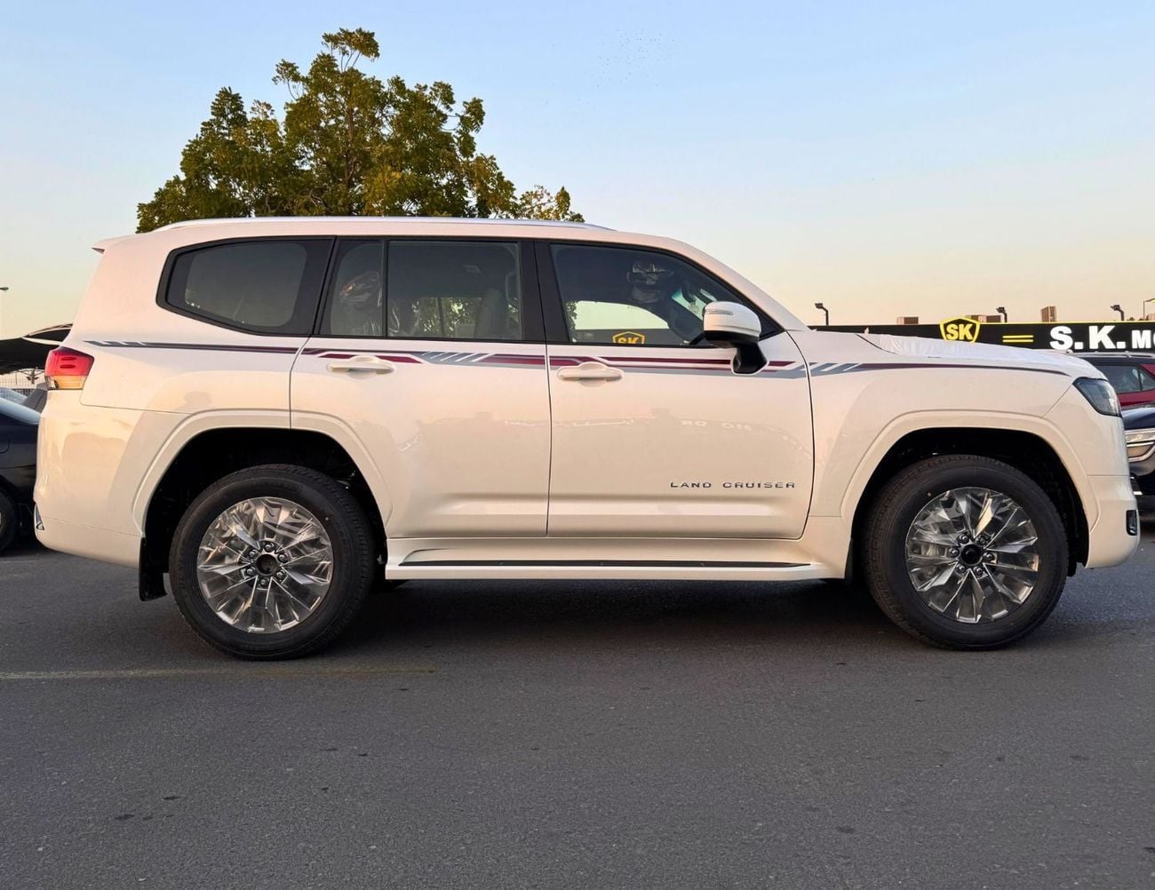 Toyota Land Cruiser GXR / 4.0L FULL OPTION / DIGITAL METER / SUNROOF / CODE# GXR42H