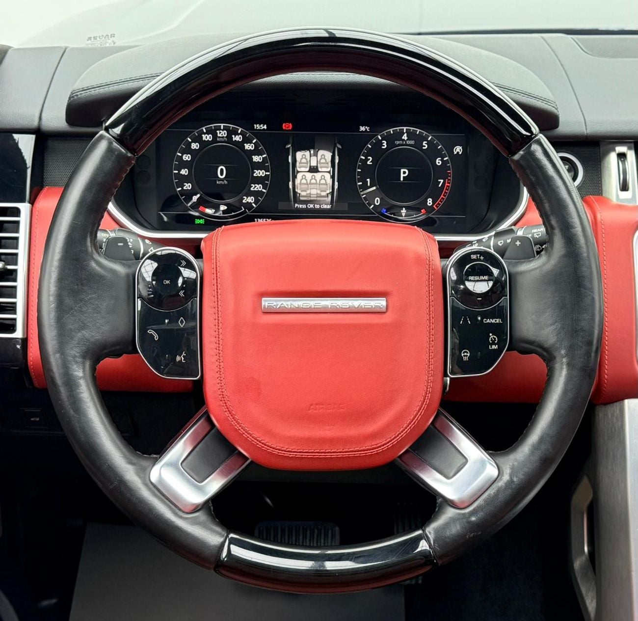 Land Rover Range Rover 2018 Range Rover Vogue HSE, Full Service History, Fully Loaded, Excellent Condition, GCC
