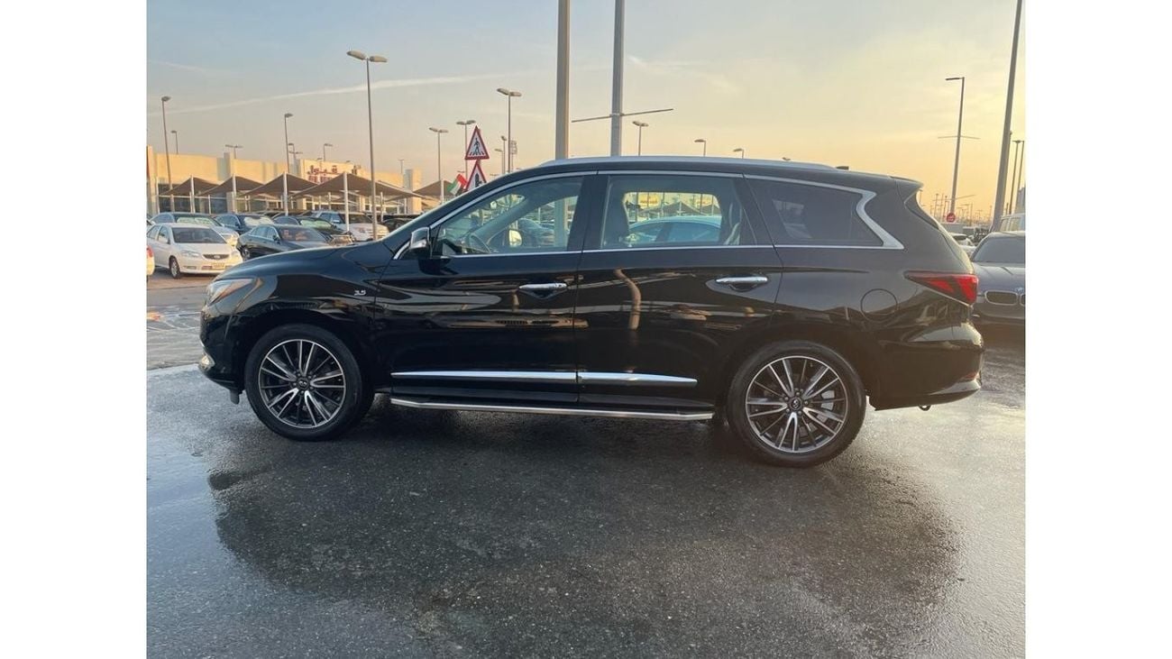 Infiniti QX60 Luxury Infiniti QX 60 _GCC_2018_Excellent Condition _Full option