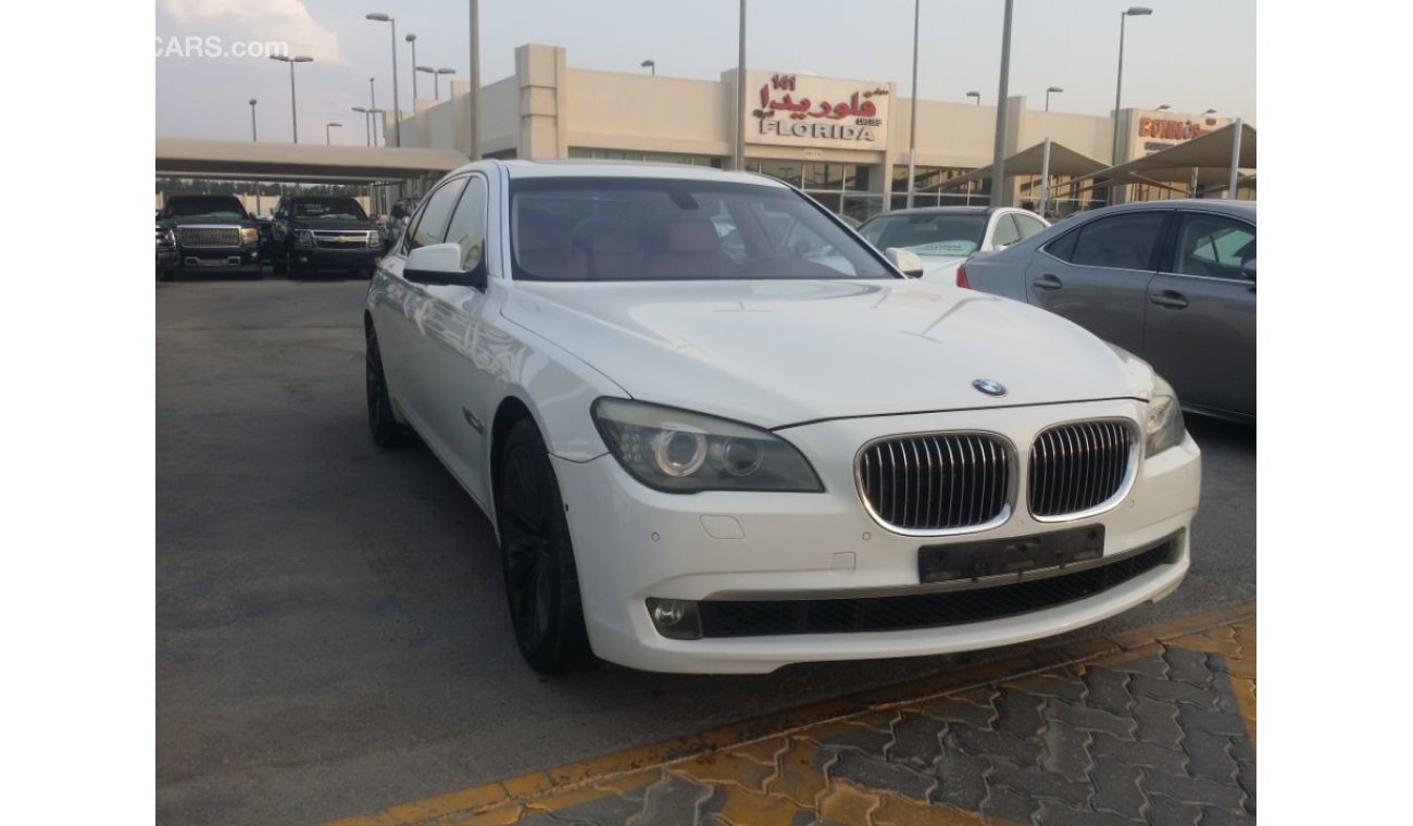 BMW 750Li Li - GCC