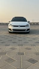 Volkswagen Golf R 2.0L (290 HP)