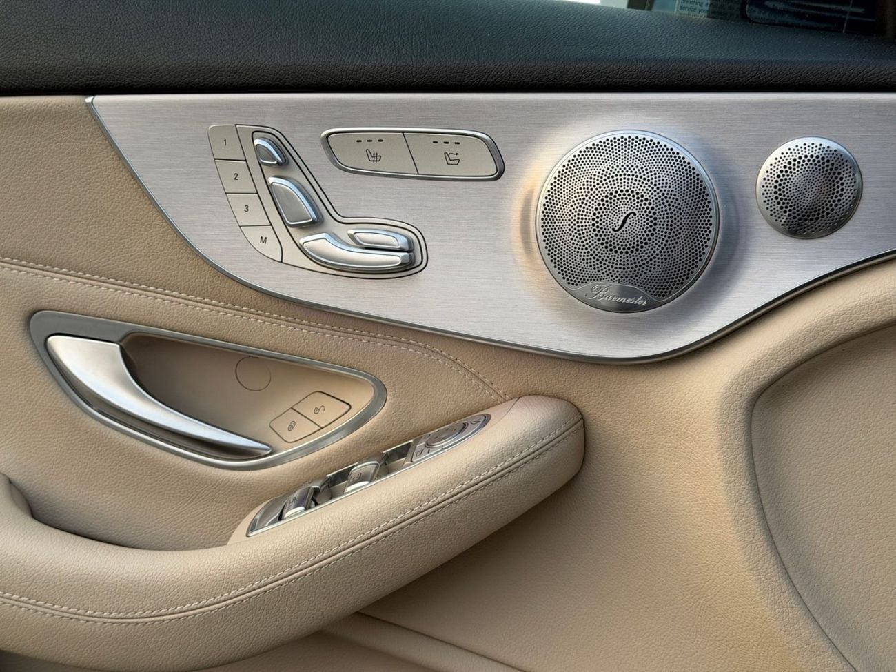 Mercedes Benz C300 AMG AED 1,440 P.M | 0% DOWN PAYMENT | MERCEDES-BENZ C300 COUPE | 2021 | AMERICAN SPECS