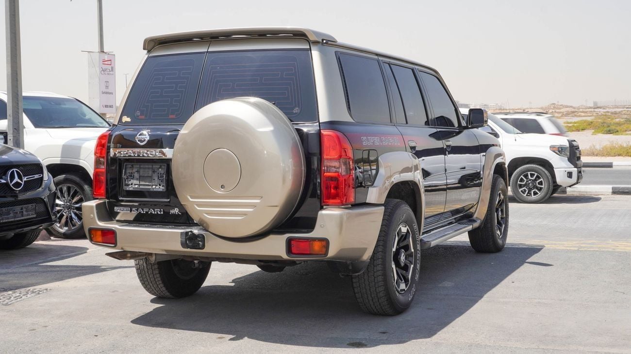 Nissan Patrol Super Safari
