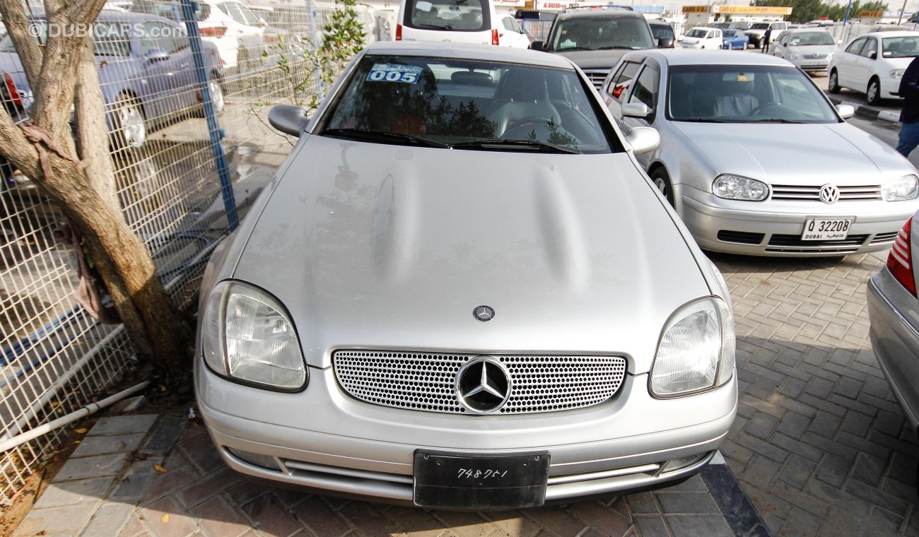 Mercedes-Benz SLK 230