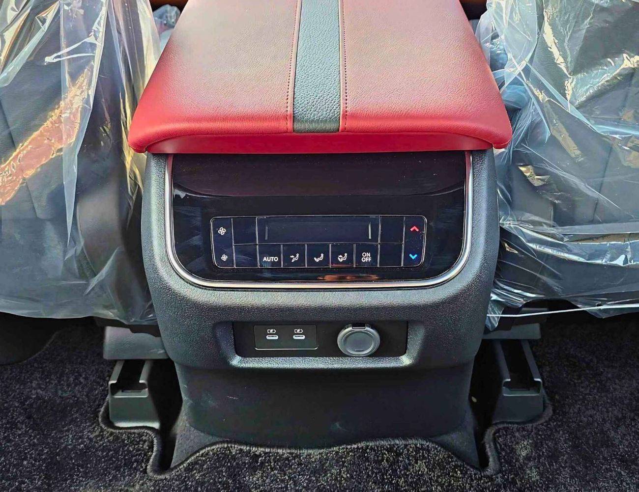 نيسان باترول SE PLATINUM / 3.8L V6 / LEATHER WITH POWER SEATS / PANORAMIC ROOF / 360*CAMERA / FULL OPTION (CODE#S