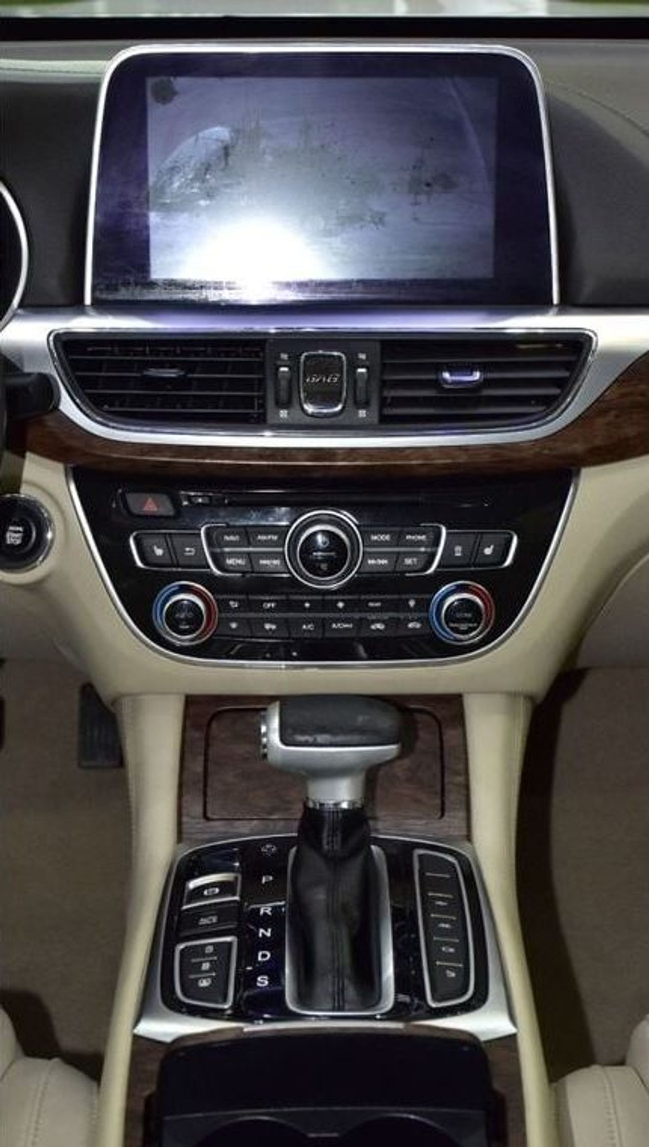 جي إي سي GA 8 EXCELLENT DEAL for our GAC GA8 320T ( 2019 Model ) in White Color GCC Specs