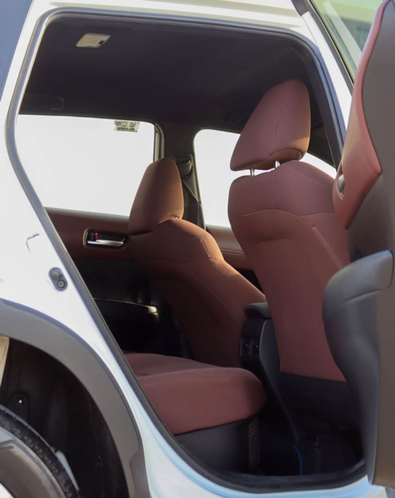 تويوتا كورولا كروس 1.8L XL (HEV) Toyota Corolla Cross Hybrid 1.8L 2022 GCC Original Paint Accident Free, excellent cond