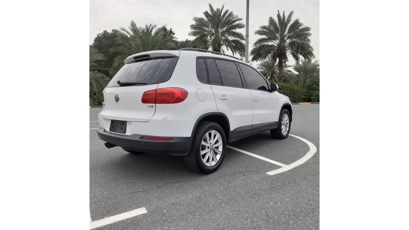 Volkswagen Tiguan S
