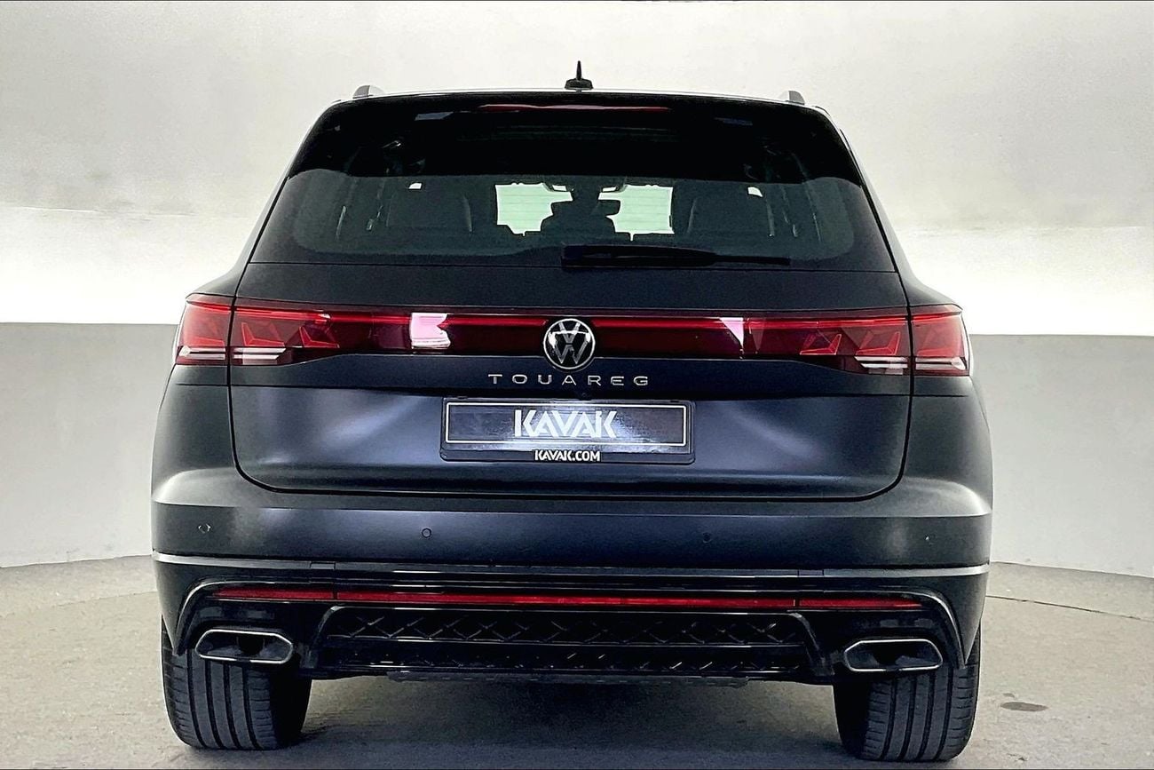 Volkswagen Touareg R-LINE | Guaranteed Warranty | 0 Down Payment