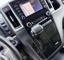 Toyota Granvia PREMIUM