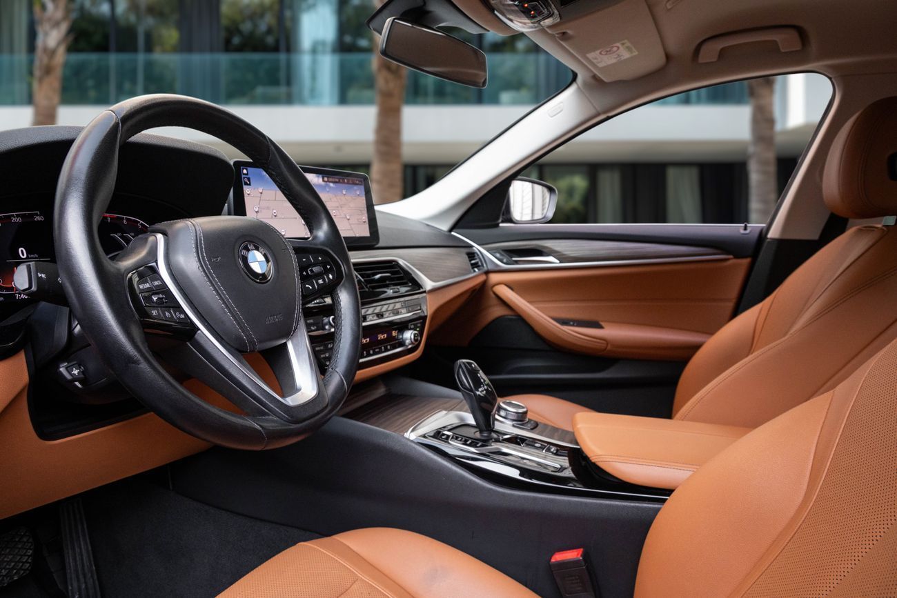 بي أم دبليو 520i 520i | 2,742 P.M | 0% Downpayment | Low KMS