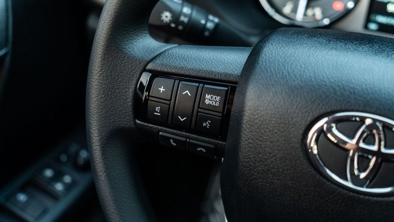 تويوتا هيلوكس Hilux | Wide Body | 2.4 Diesel | D/C | 4x4 | M/T | High Option