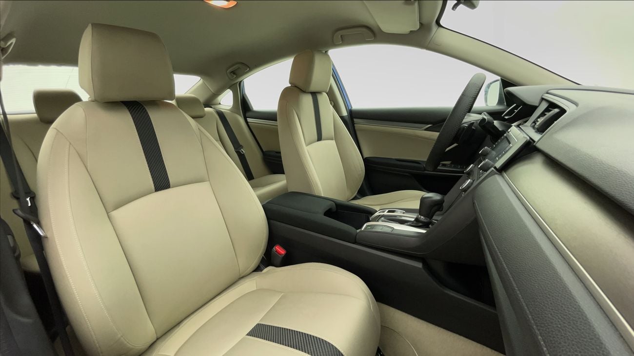 هوندا سيفيك LX SPORT 1.6 | بدون دفعة مقدمة | اختبار القيادة في المنزل