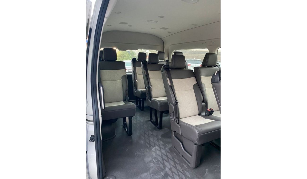 Toyota Hiace 3.5 NEW SHAPE